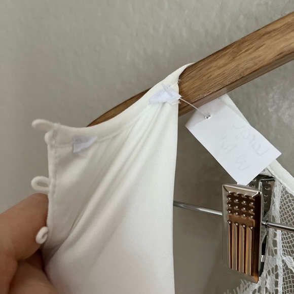 Romantic Mood White Lace Sleeveless Maxi Dress - Picture 9 of 10